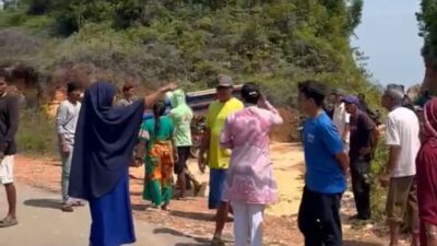 Ricuh di Rempang, Warga Cabut Plang Lokasi Sekolah Rakyat Merah Putih