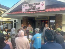 Polsek Sekupang Peduli Warga, 150 Karung Beras Dibagikan