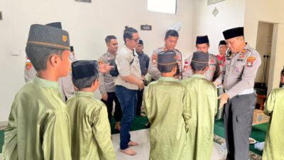 Kapolsek Nongsa Santuni Anak Yatim, Binrohtal Jadi Momentum Berbagi