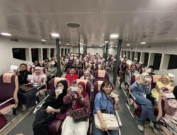 HARRIS Hotels Sapa Traveler di Atas Kapal Sindo Ferry Lewat Sailprise on Board