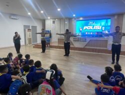 Siswa SD Belajar Lalu Lintas di Polresta Barelang