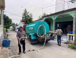 Polisi Turun Kawal Distribusi Air Bersih di Nongsa, Bakau Serip Jadi Perhatian 5.